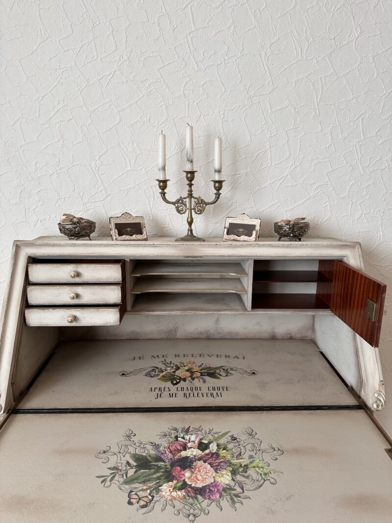 Chippendale Sekretär in alt weiß /Sand – Bild 8