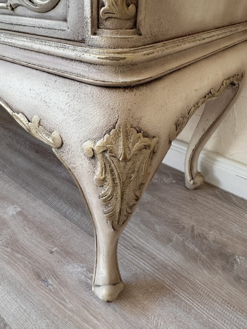 Chippendale Sekretär in alt weiß /Sand – Bild 15